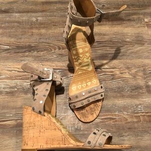 Dolce Vita wedge sandal size 8